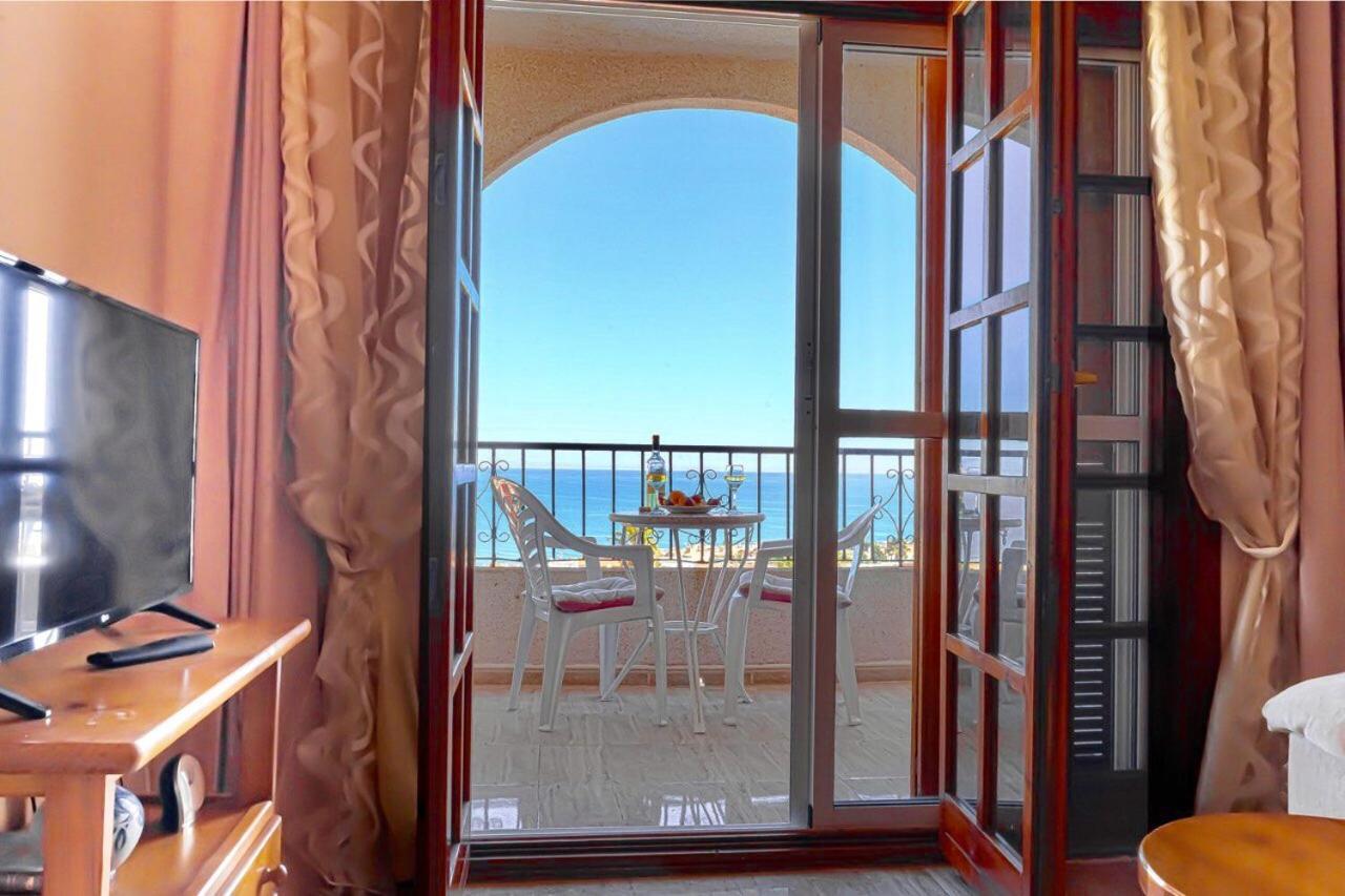 Beautiful Apartment Near Lamata Beach With Panorama Sea View!!! 托雷维耶哈 外观 照片
