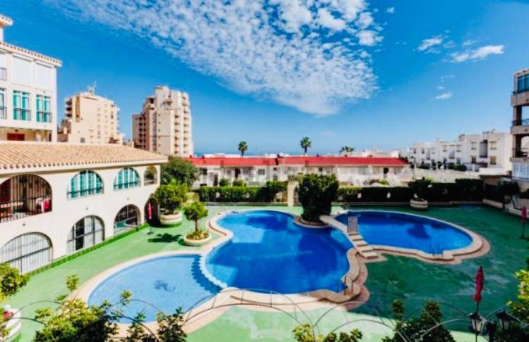 Beautiful Apartment Near Lamata Beach With Panorama Sea View!!! 托雷维耶哈 外观 照片